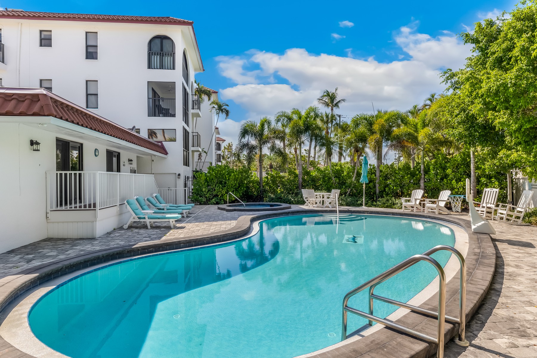  950 Palm Avenue Unit #304 - 物件實景