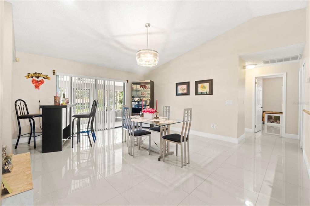 Windermere, Florida, 34786, United States, 4 Bedrooms Bedrooms, ,2 BathroomsBathrooms,Residential,For Sale,1956495