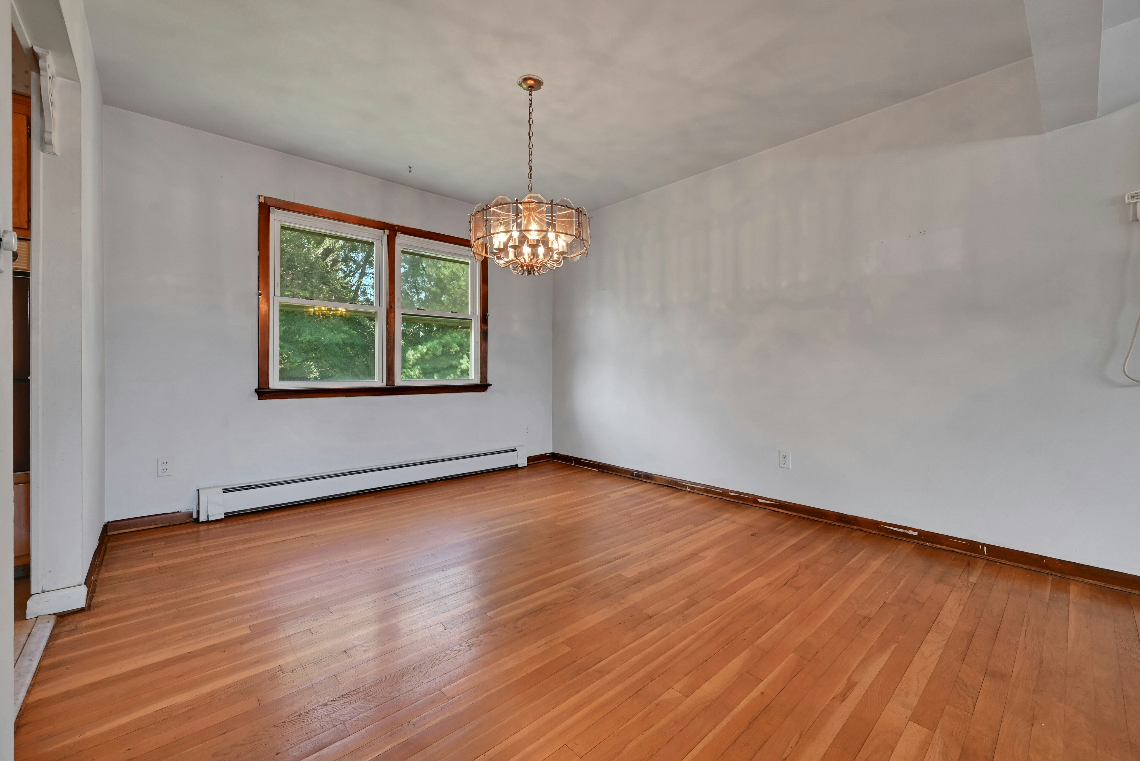  347 Chestnut Avenue, South Hackensack, NJ 07606 - 物件實景