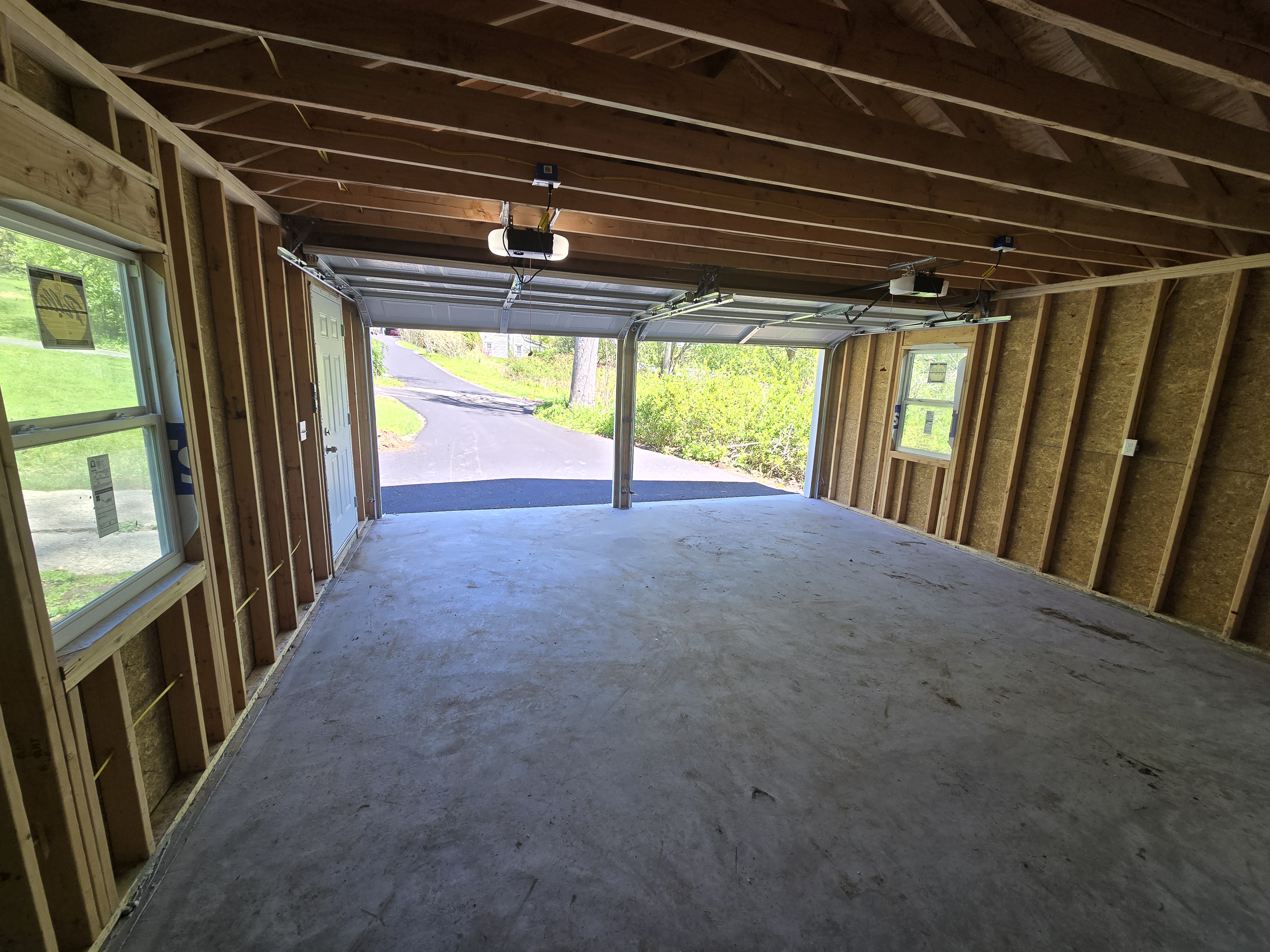 Beacon Falls, Connecticut, 06403, United States, 5 Bedrooms Bedrooms, ,2 BathroomsBathrooms,Residential,For Sale,2045464