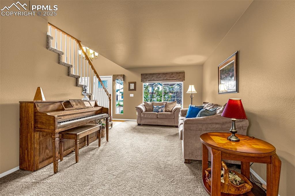 Monument, Colorado, 80132, United States, 5 Bedrooms Bedrooms, ,4 BathroomsBathrooms,Residential,For Sale,1988171