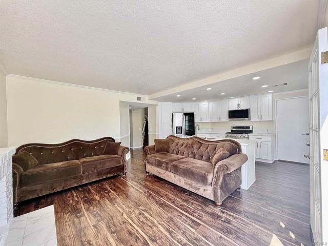 El Cajon, California, 92019, United States, 4 Bedrooms Bedrooms, ,3 BathroomsBathrooms,Residential,For Sale,1766053
