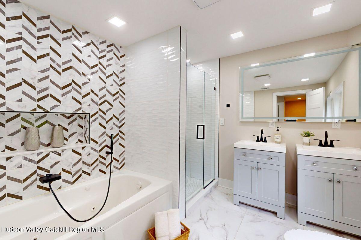 Woodstock, New York, 12498, United States, 4 Bedrooms Bedrooms, ,3 BathroomsBathrooms,Residential,For Sale,1991084