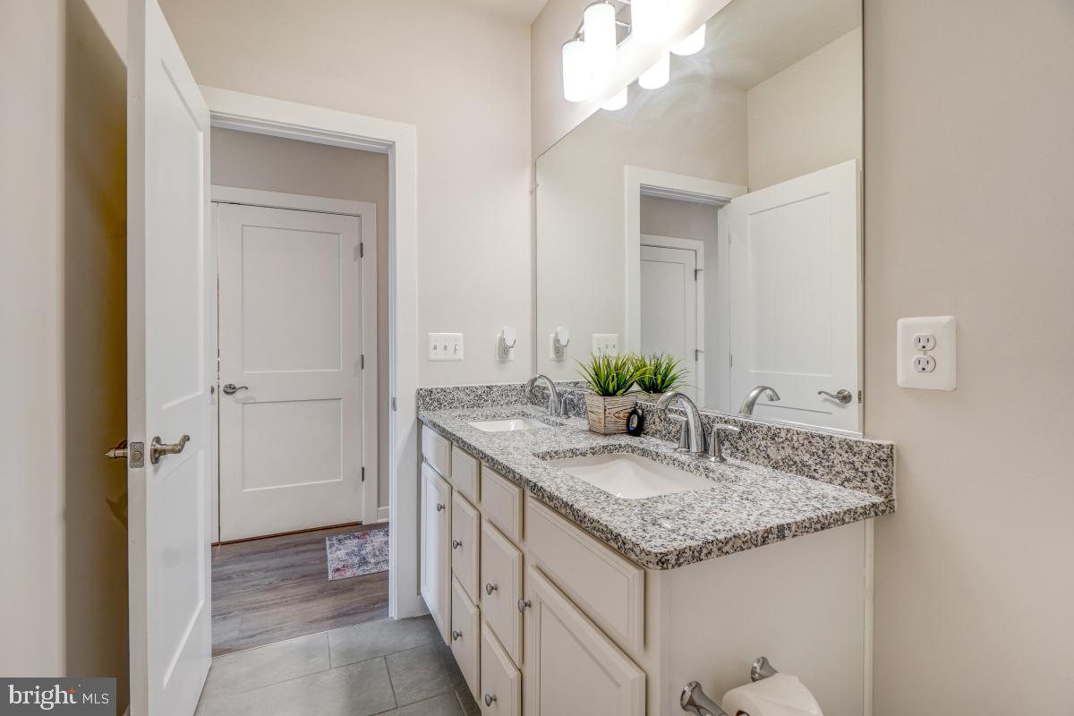 Manassas Park, Virginia, 20111, United States, 3 Bedrooms Bedrooms, ,3 BathroomsBathrooms,Residential,For Sale,1942849