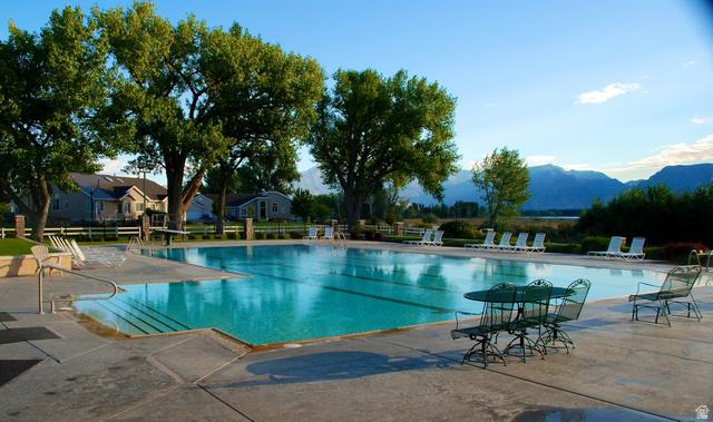 Saratoga Springs, Utah, 84045, United States, 6 Bedrooms Bedrooms, ,4 BathroomsBathrooms,Residential,For Sale,2043182