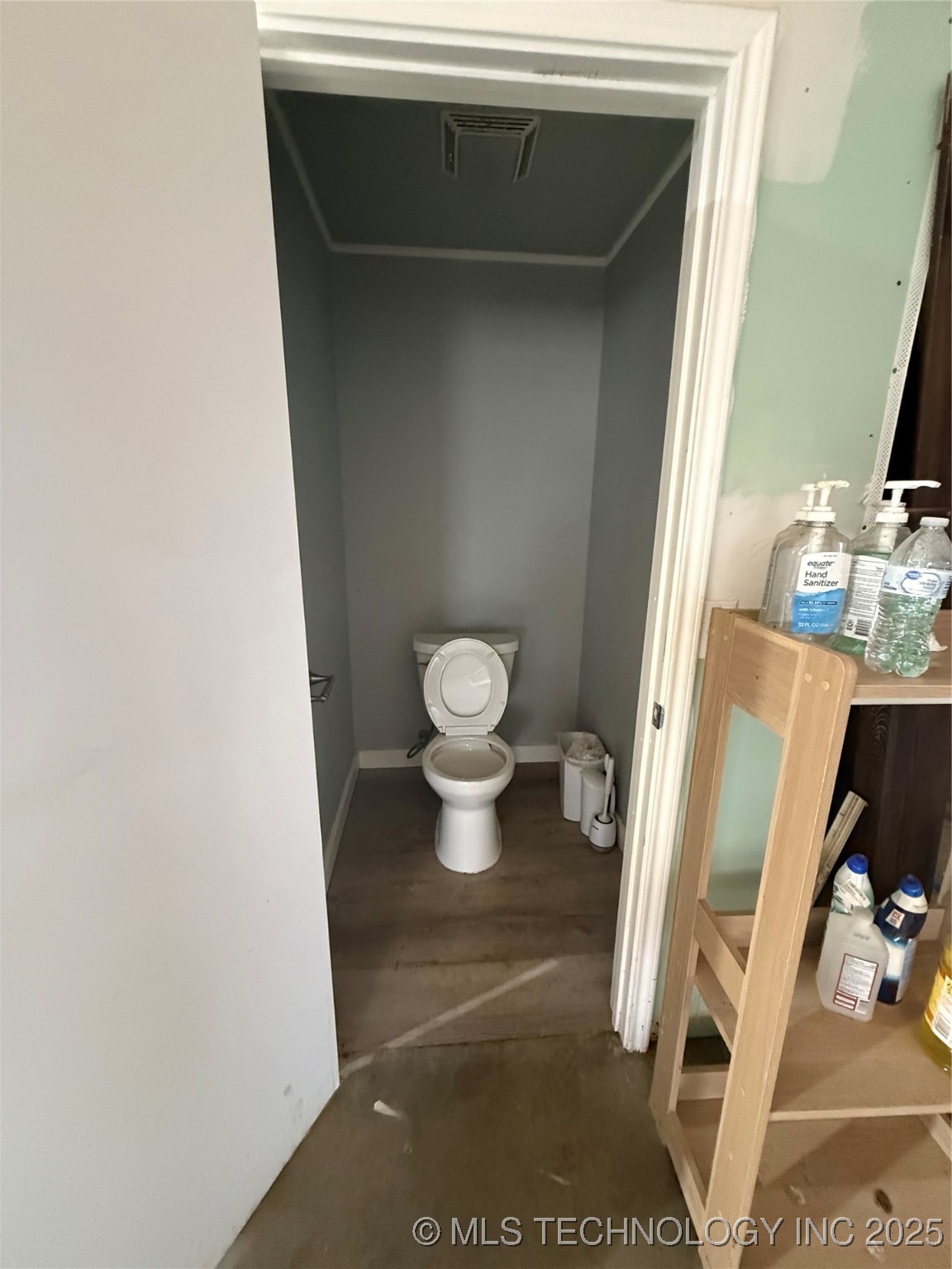 Chelsea, Oklahoma, 74016, United States, 4 Bedrooms Bedrooms, ,2 BathroomsBathrooms,Residential,For Sale,1994539