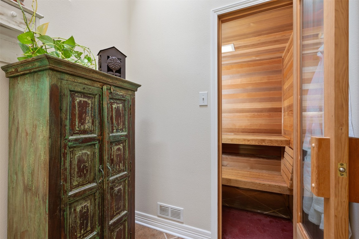 Austin, Texas, 78732, United States, 3 Bedrooms Bedrooms, ,3 BathroomsBathrooms,Residential,For Sale,1752781