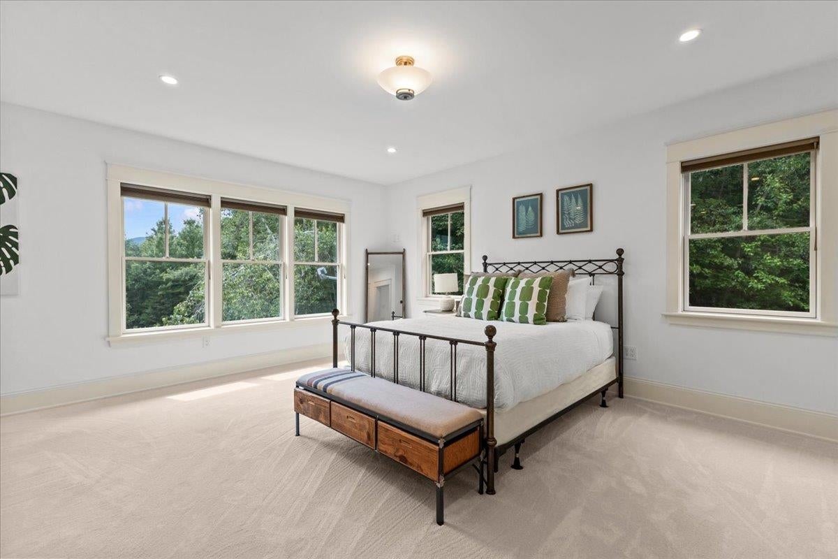 Stowe, Vermont, 05672, United States, 5 Bedrooms Bedrooms, ,7 BathroomsBathrooms,Residential,For Sale,1875535
