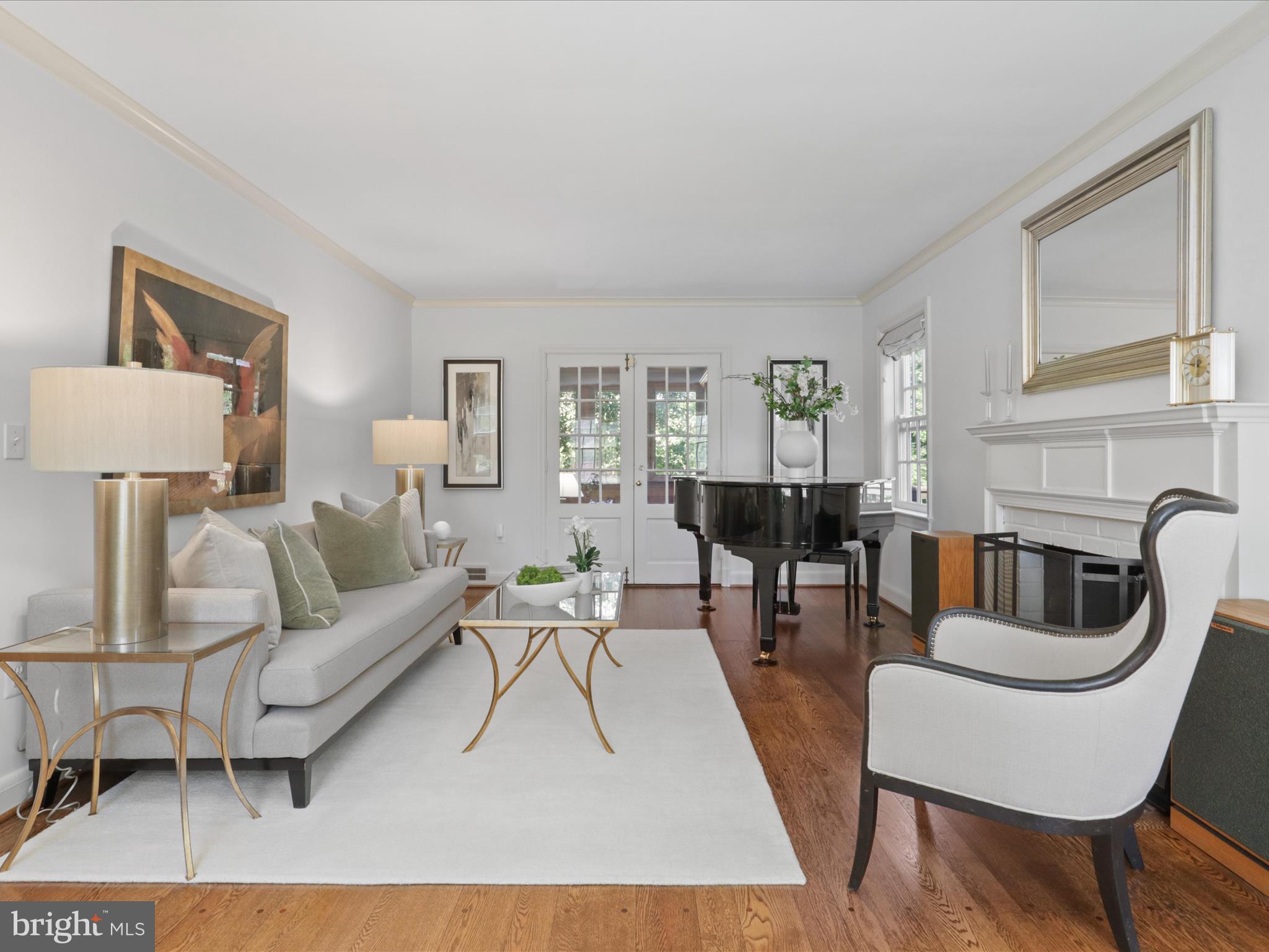 Arlington, Virginia, 22207, United States, 4 Bedrooms Bedrooms, ,4 BathroomsBathrooms,Residential,For Sale,1792386