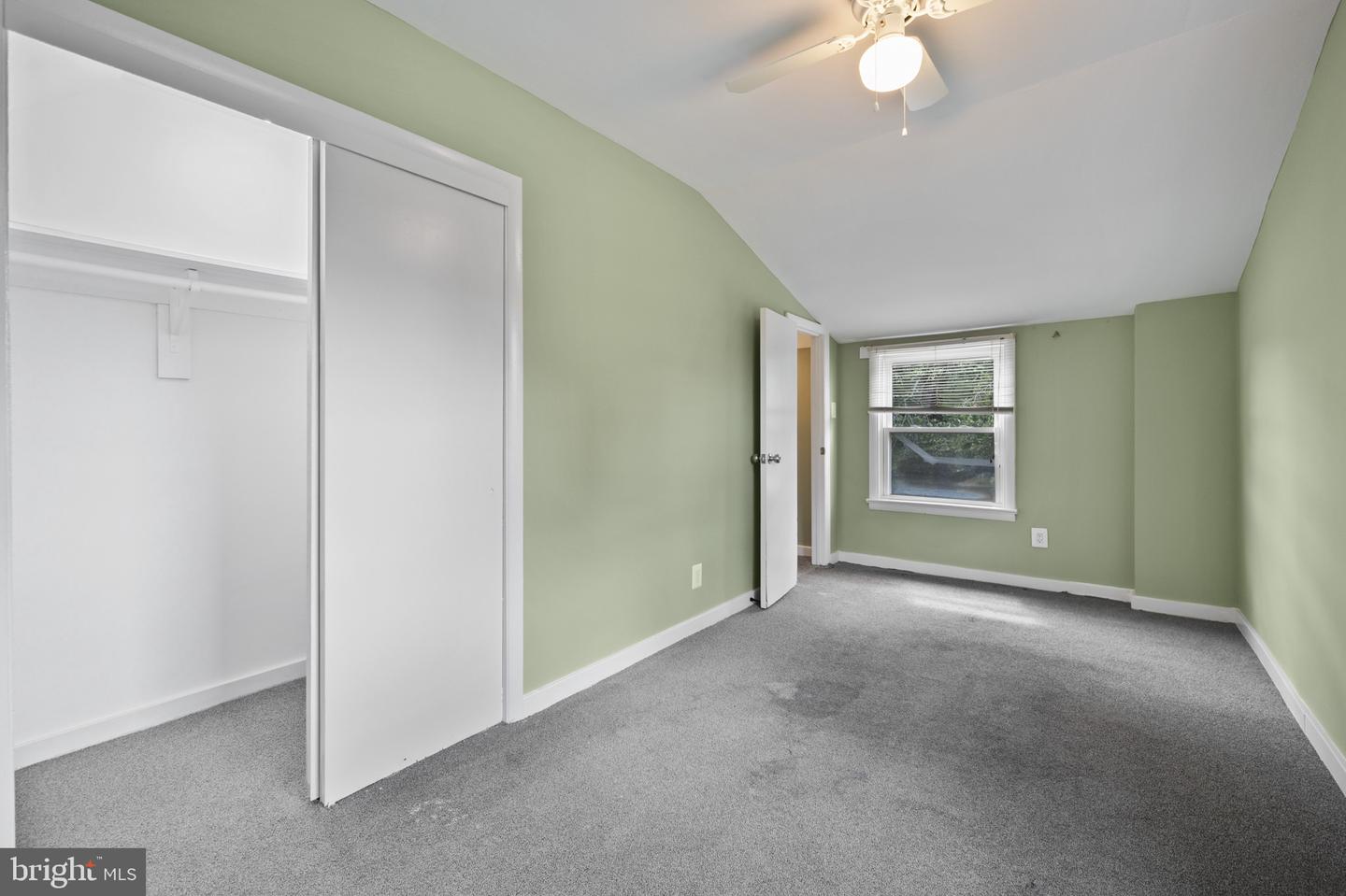 Silver Spring, Maryland, 20902, United States, 4 Bedrooms Bedrooms, ,3 BathroomsBathrooms,Residential,For Sale,1933511