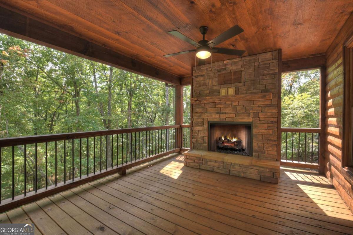 Mineral Bluff, Georgia, 30559, United States, 4 Bedrooms Bedrooms, ,3 BathroomsBathrooms,Residential,For Sale,1953932