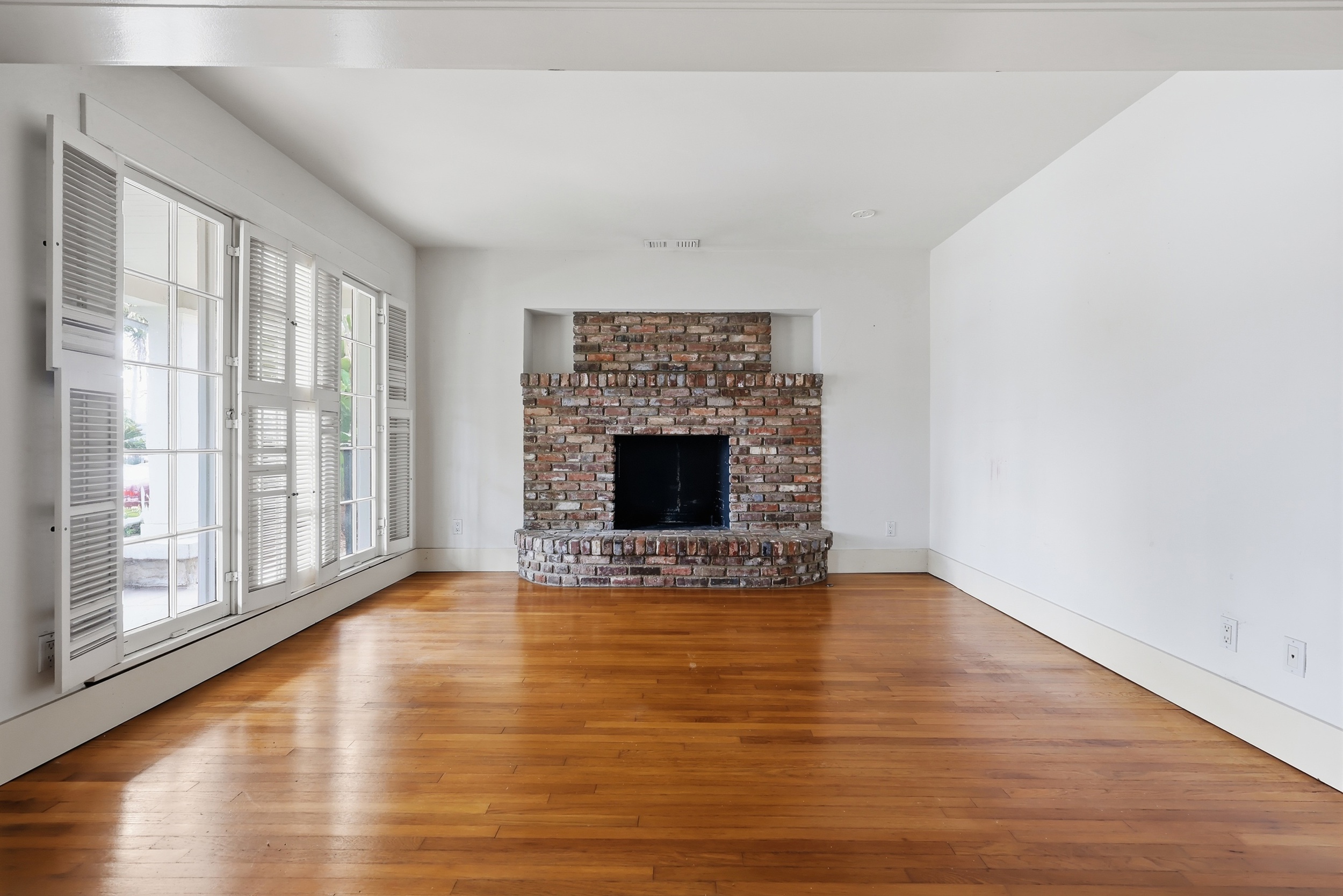  239 Mira Mar Avenue, Long Beach, CA 90803 - 物件實景