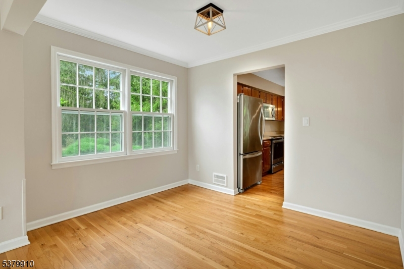 Mendham Boro, New Jersey, 07945, United States, 2 Bedrooms Bedrooms, ,3 BathroomsBathrooms,Residential,For Sale,1926186