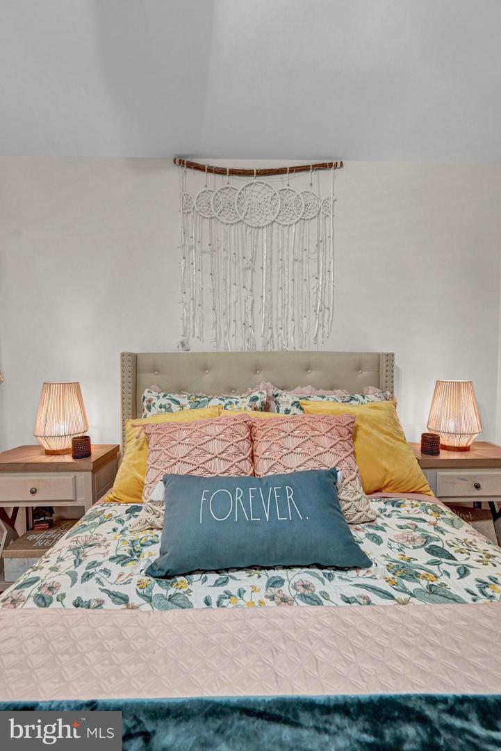 705 Oxford Drive Unit 39, York, Pennsylvania, 17406, United States, 4 Bedrooms Bedrooms, ,5 BathroomsBathrooms,Residential,For Sale,705 Oxford Drive Unit 39,1628330