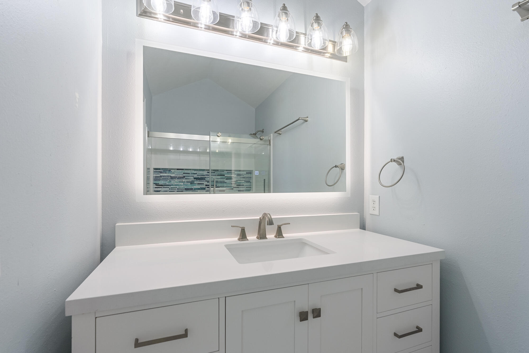 Navarre, Florida, 32566, United States, 3 Bedrooms Bedrooms, ,5 BathroomsBathrooms,Residential,For Sale,1956156