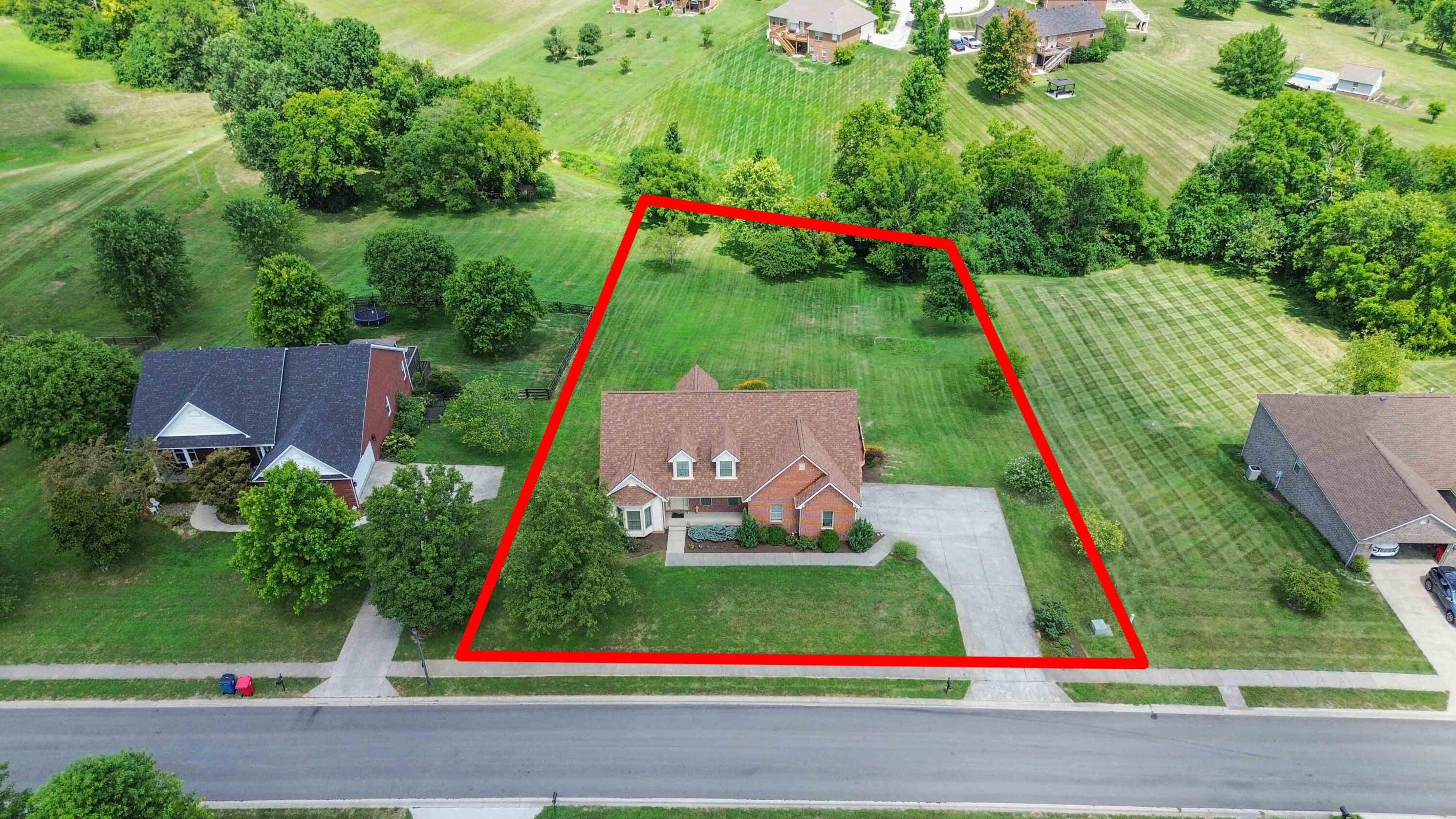 Richmond, Kentucky, 40475, United States, 4 Bedrooms Bedrooms, ,4 BathroomsBathrooms,Residential,For Sale,1910614