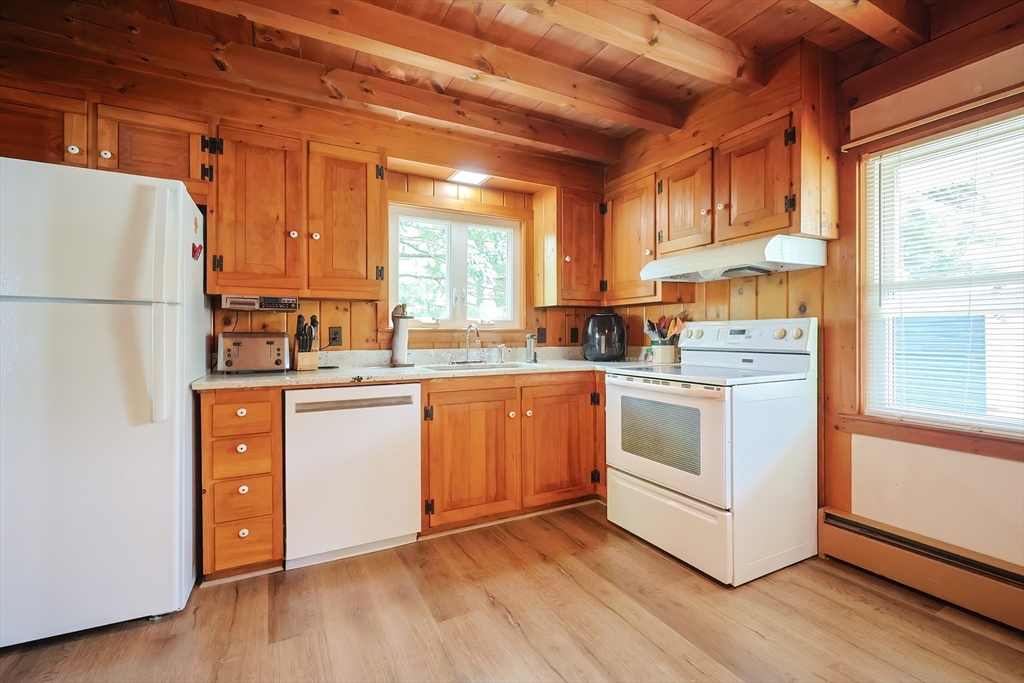 Ayer, Massachusetts, 01432, United States, 4 Bedrooms Bedrooms, ,3 BathroomsBathrooms,Residential,For Sale,1896806
