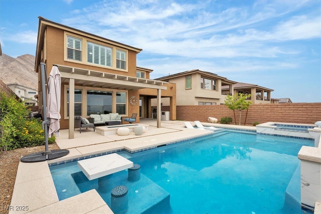 Las Vegas, Nevada, 89138, United States, 3 Bedrooms Bedrooms, ,3 BathroomsBathrooms,Residential,For Sale,1996741