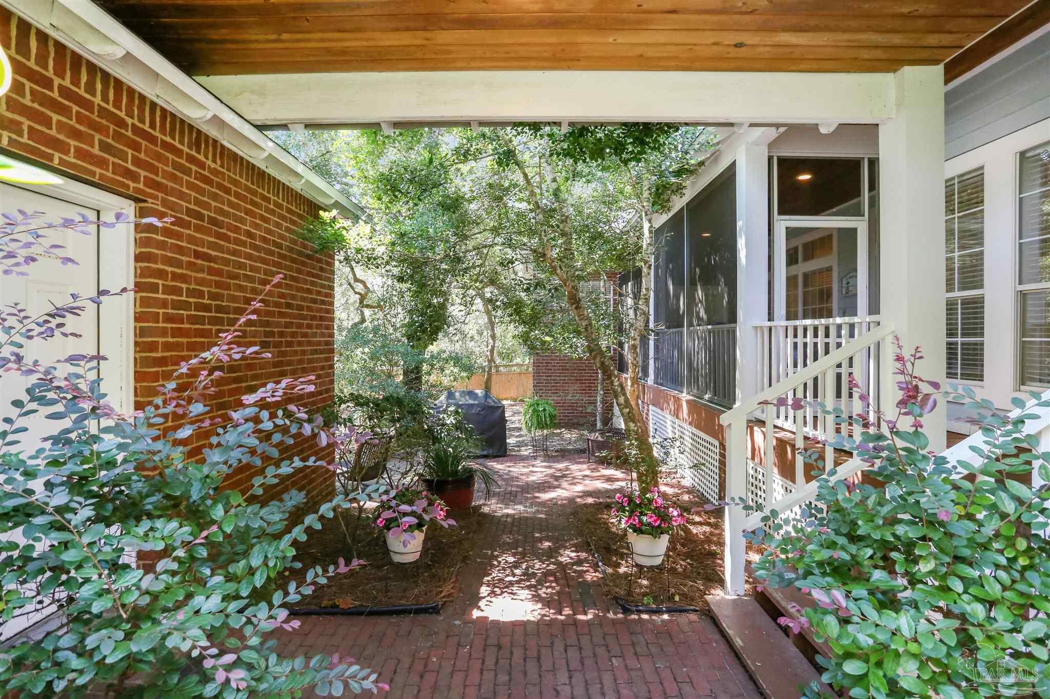 Pensacola, Florida, 32507, United States, 4 Bedrooms Bedrooms, ,4 BathroomsBathrooms,Residential,For Sale,1913346