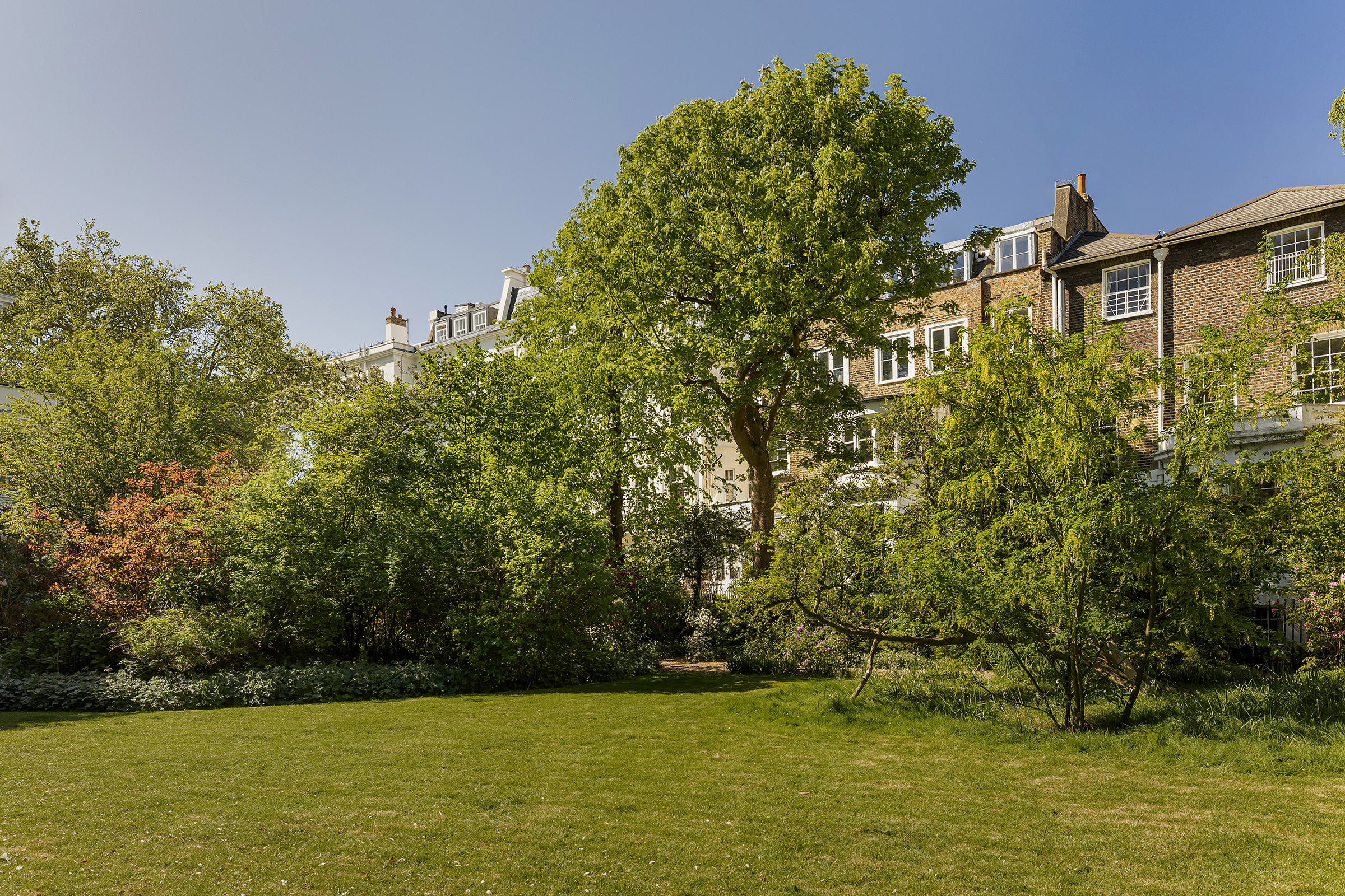  A Lateral Ladbroke Grove Apartment with Two Balconies - 物件實景