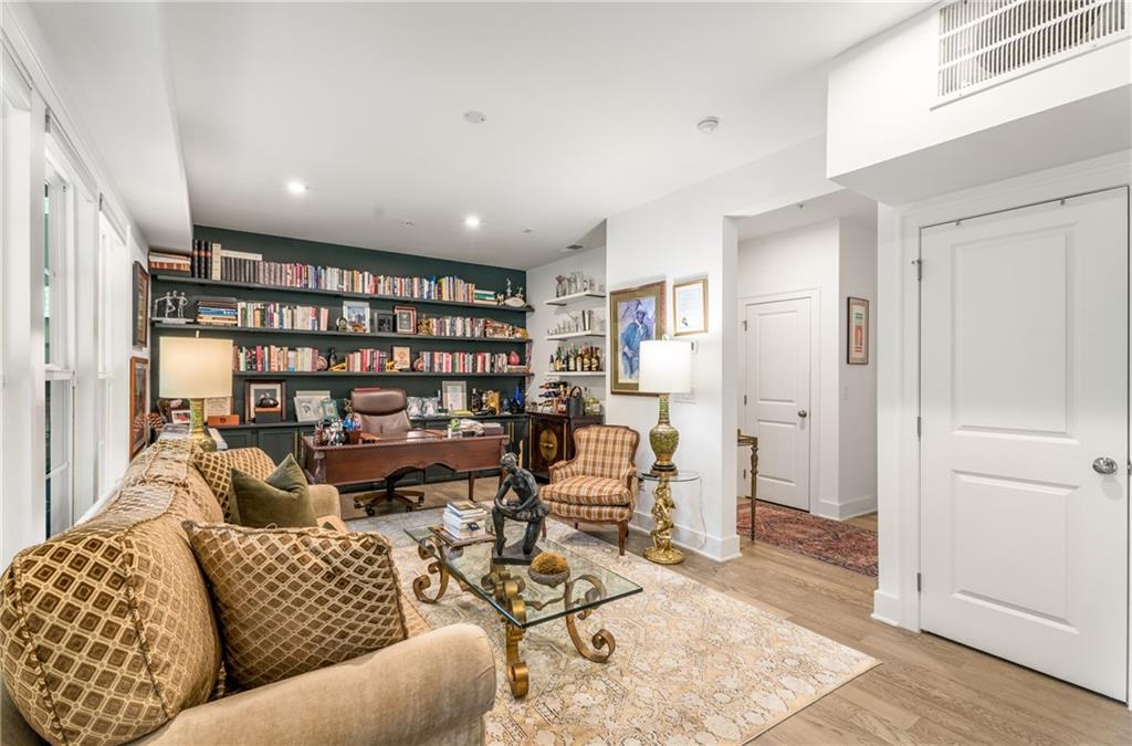 Atlanta, Georgia, 30318, United States, 3 Bedrooms Bedrooms, ,4 BathroomsBathrooms,Residential,For Sale,1911947