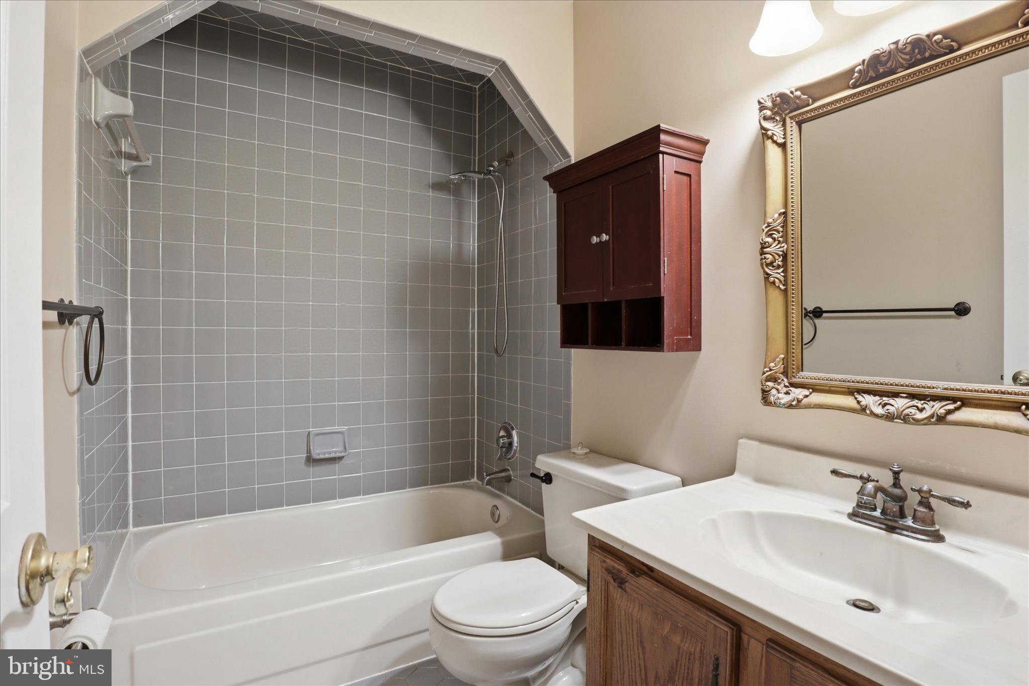 Alexandria, Virginia, 22315, United States, 4 Bedrooms Bedrooms, ,4 BathroomsBathrooms,Residential,For Sale,2048951