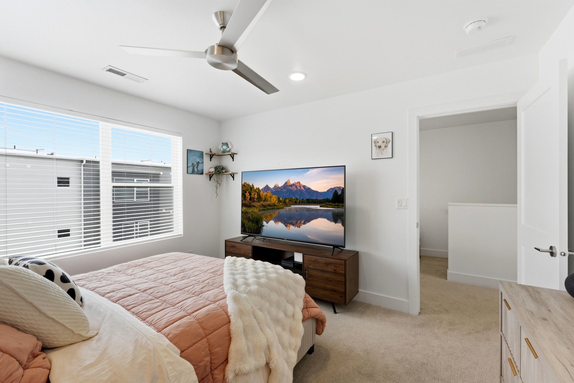  Smart Home Townhome - 物件實景