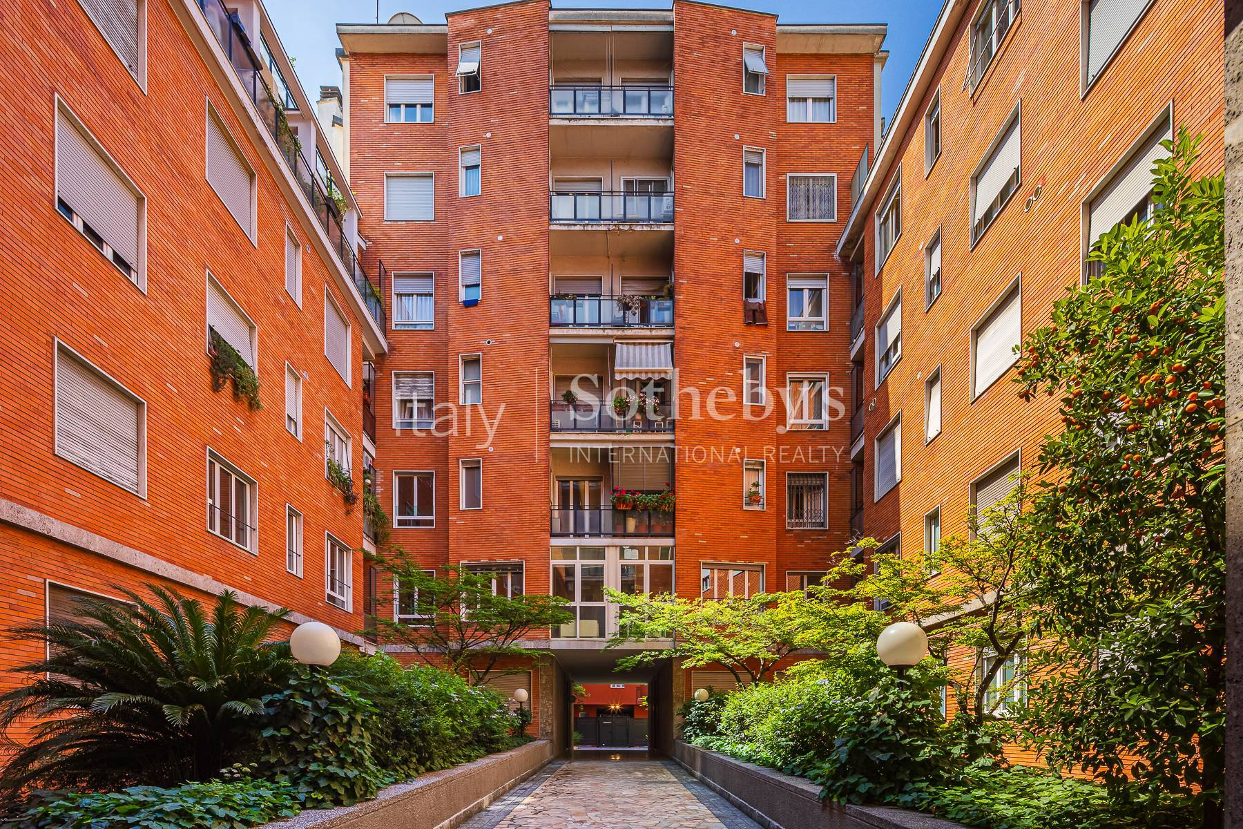  Renovated apartment with terrace in the heart of Milan - 物件實景