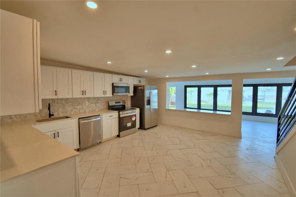 Winter Haven, Florida, 33881, United States, 9 Bedrooms Bedrooms, ,7 BathroomsBathrooms,Residential,For Sale,2003351