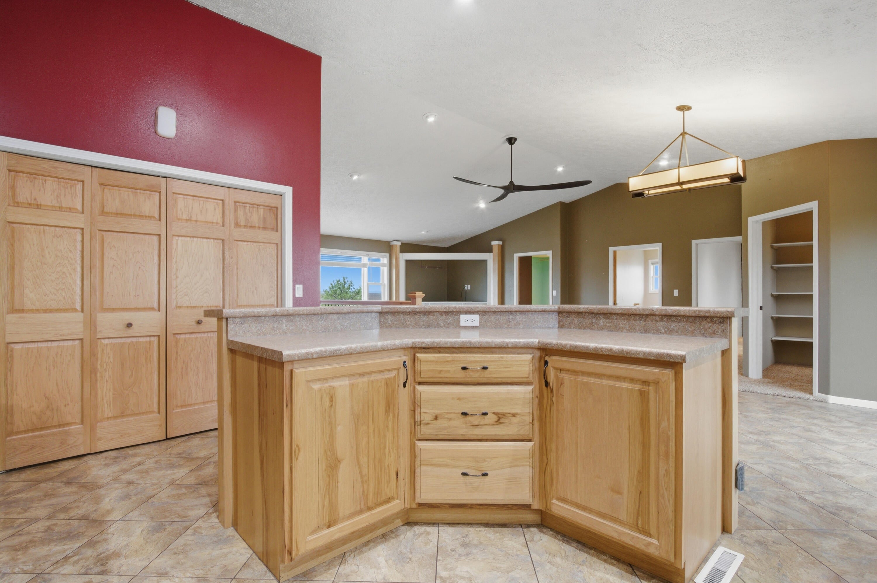 Selby, South Dakota, 57472, United States, 4 Bedrooms Bedrooms, ,Residential,For Sale,2049409