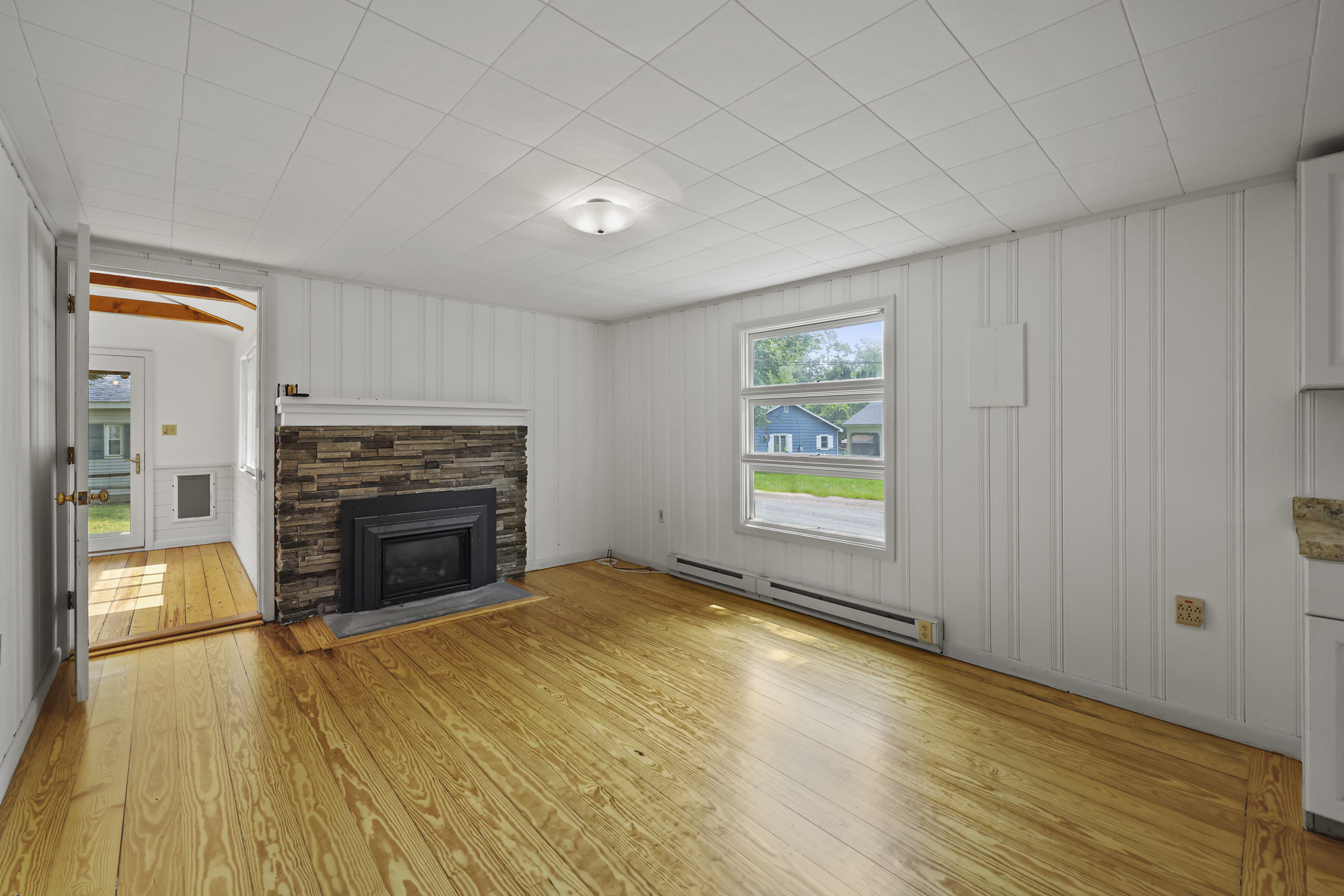  Chic Richmond Pond Bungalow - 物件實景