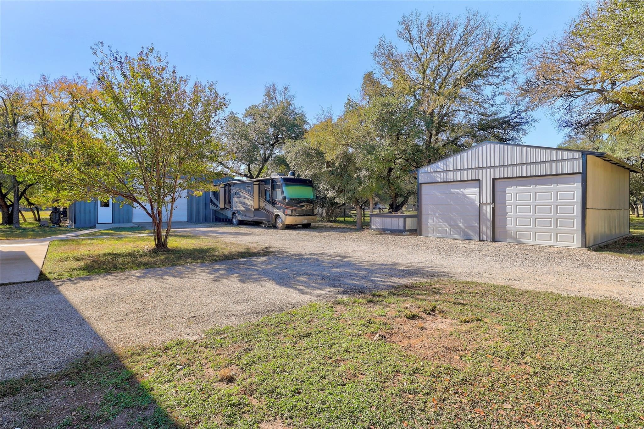 Georgetown, Texas, 78633, United States, 4 Bedrooms Bedrooms, ,2 BathroomsBathrooms,Residential,For Sale,1989896