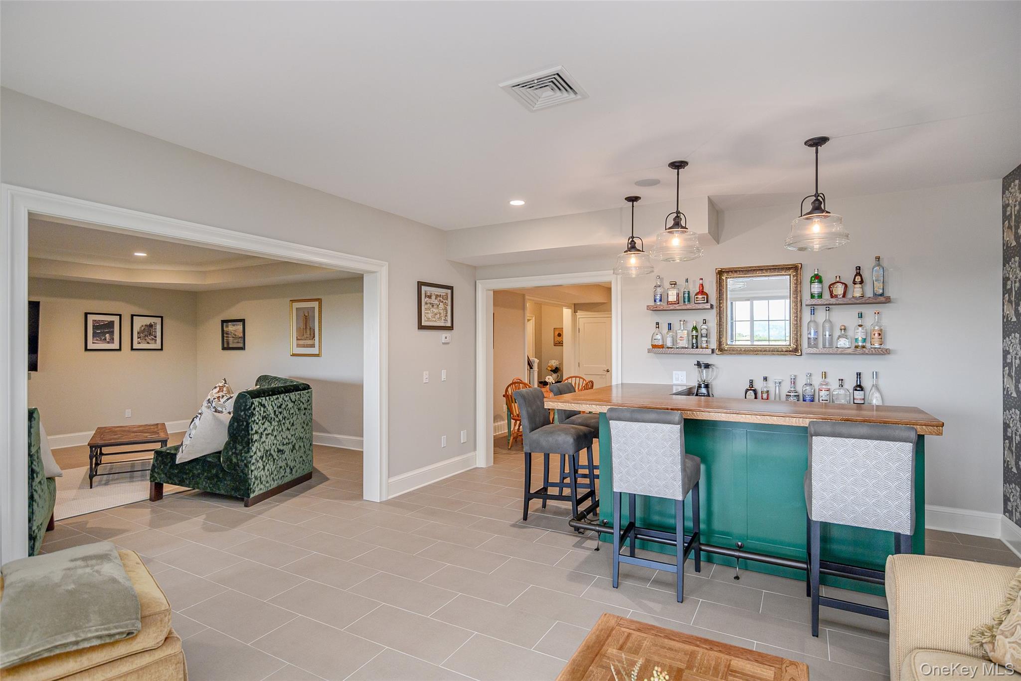 Call Listing Agent, Connecticut, 06812, United States, 5 Bedrooms Bedrooms, ,6 BathroomsBathrooms,Residential,For Sale,1991031