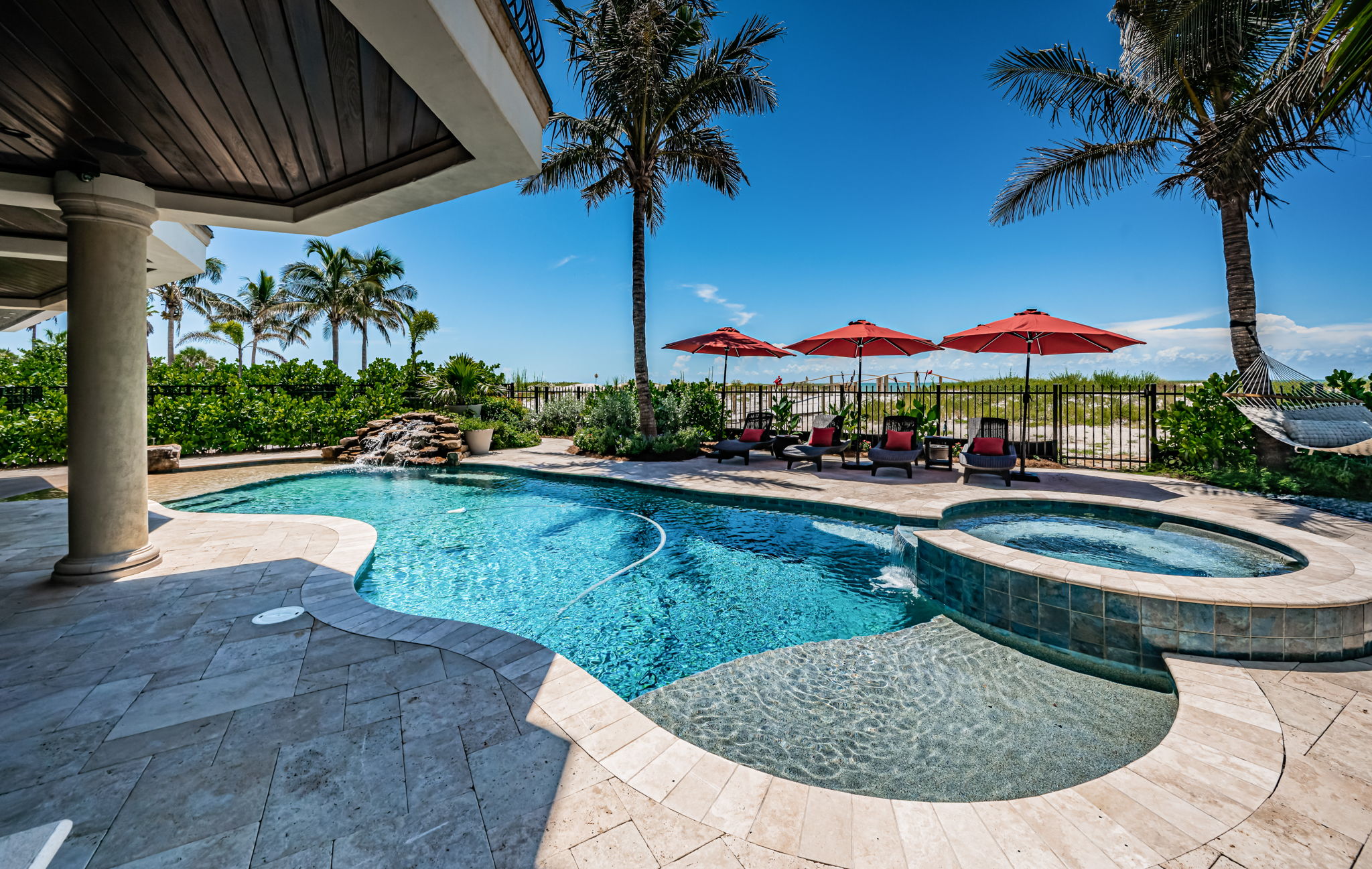 Redington Shores, Florida, 33708, United States, 5 Bedrooms Bedrooms, ,6 BathroomsBathrooms,Residential,For Sale,1921894