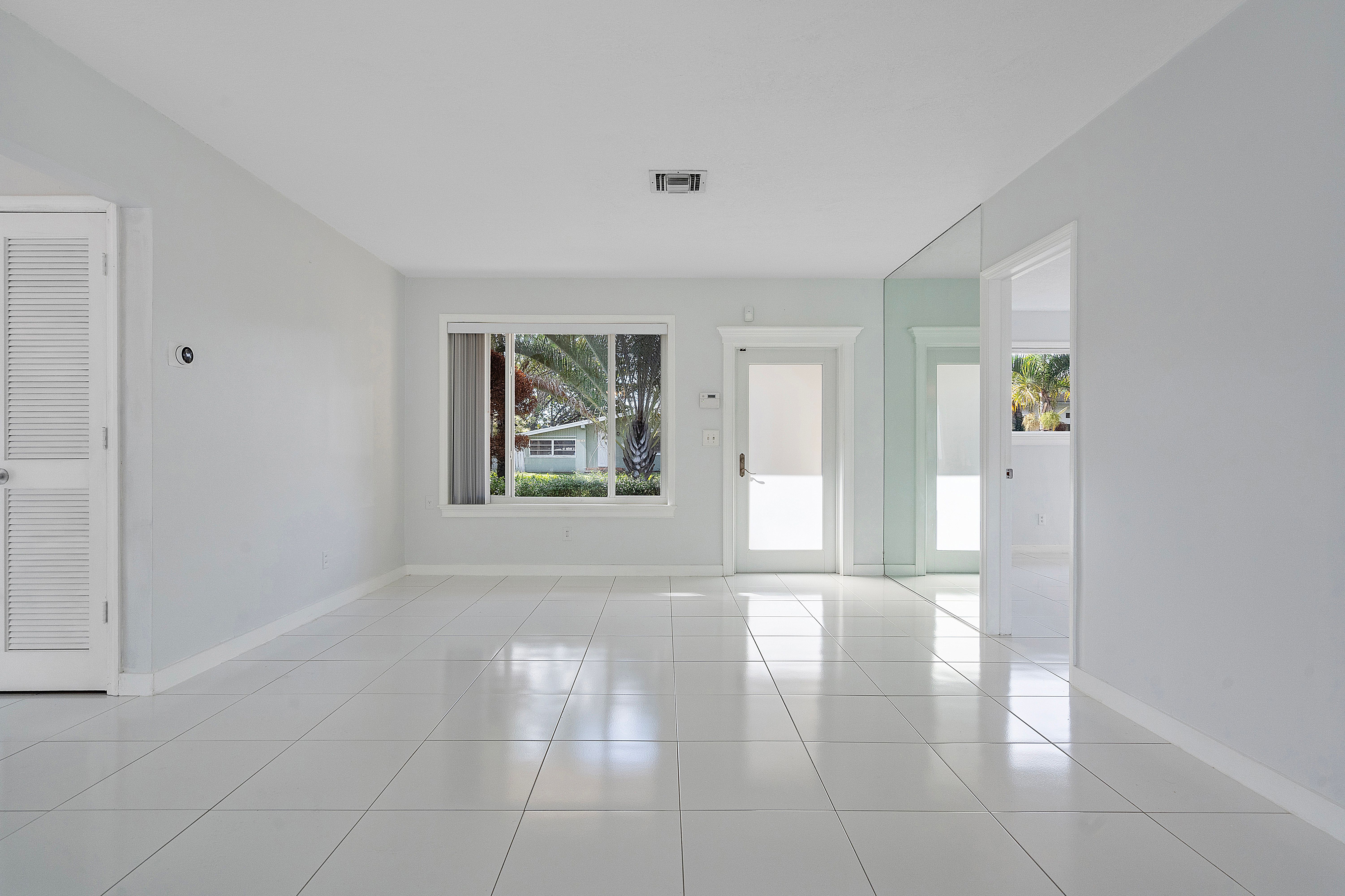  2475 NE 214th St, Aventura, FL, 33180 - 物件實景