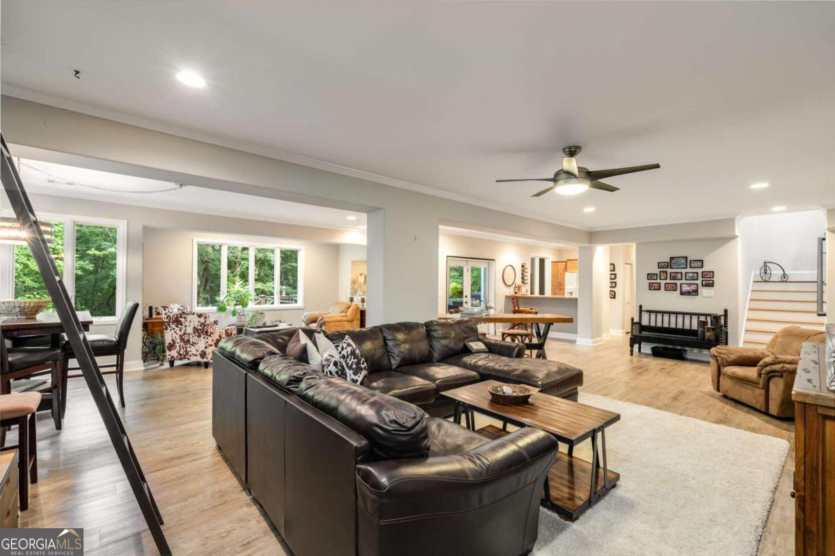 Dawsonville, Georgia, 30534, United States, 4 Bedrooms Bedrooms, ,4 BathroomsBathrooms,Residential,For Sale,1989669