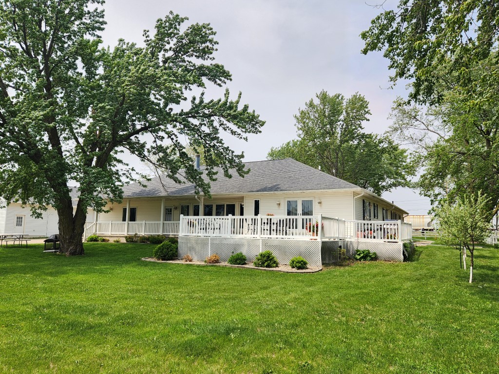 Mason City, Iowa, 50401, United States, 4 Bedrooms Bedrooms, ,1 BathroomBathrooms,Residential,For Sale,1982644