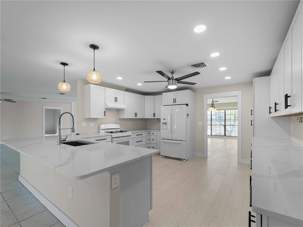 Englewood, Florida, 34223, United States, 4 Bedrooms Bedrooms, ,3 BathroomsBathrooms,Residential,For Sale,1787459