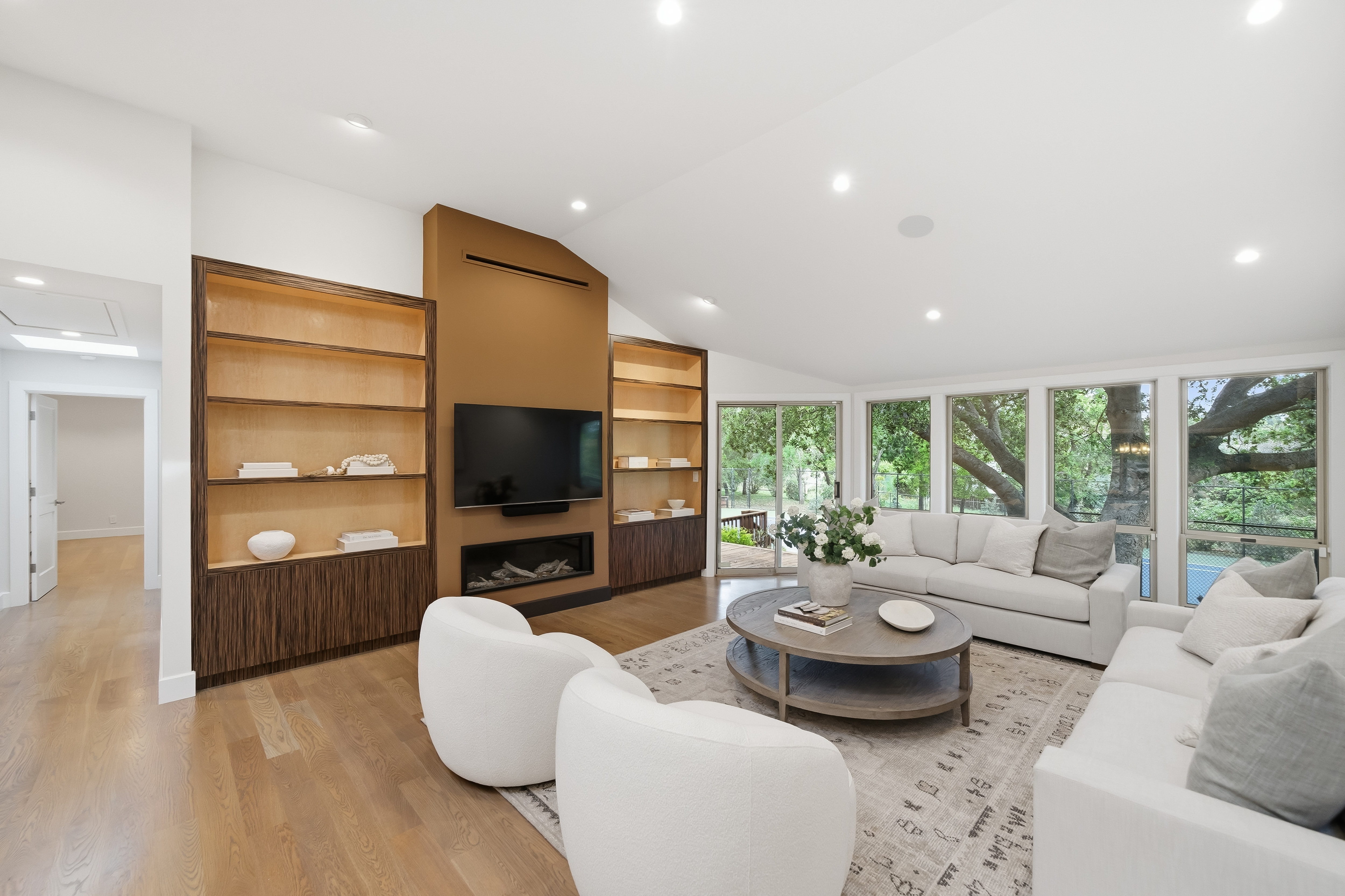  Contemporary Luxury with Pool, Tennis, and Solar - 物件實景