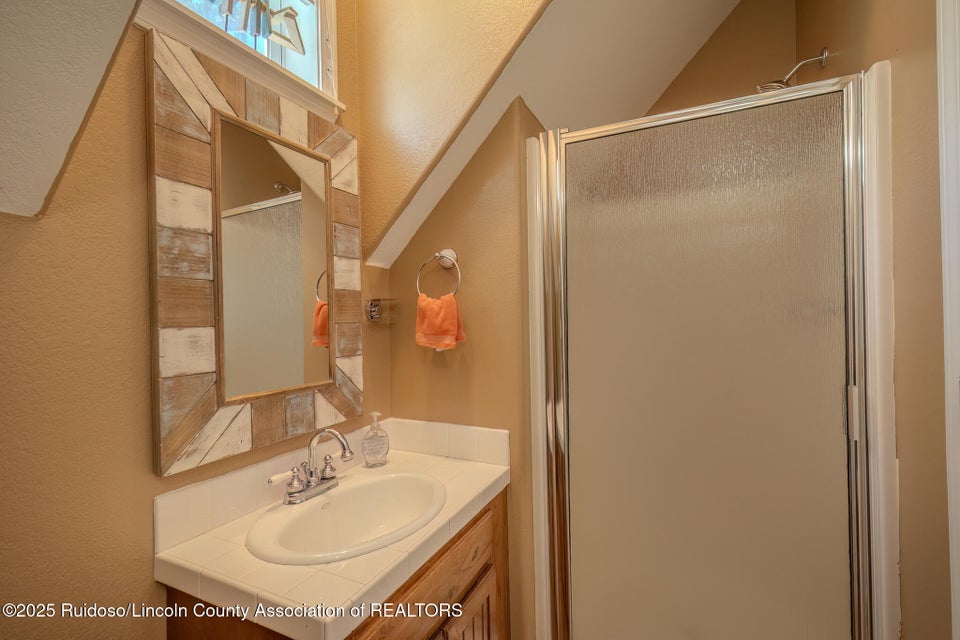 Ruidoso, New Mexico, 88345, United States, 4 Bedrooms Bedrooms, ,3 BathroomsBathrooms,Residential,For Sale,1909726