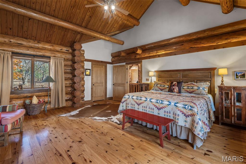 Farmington, Missouri, 63640, United States, 3 Bedrooms Bedrooms, ,4 BathroomsBathrooms,Residential,For Sale,1991980