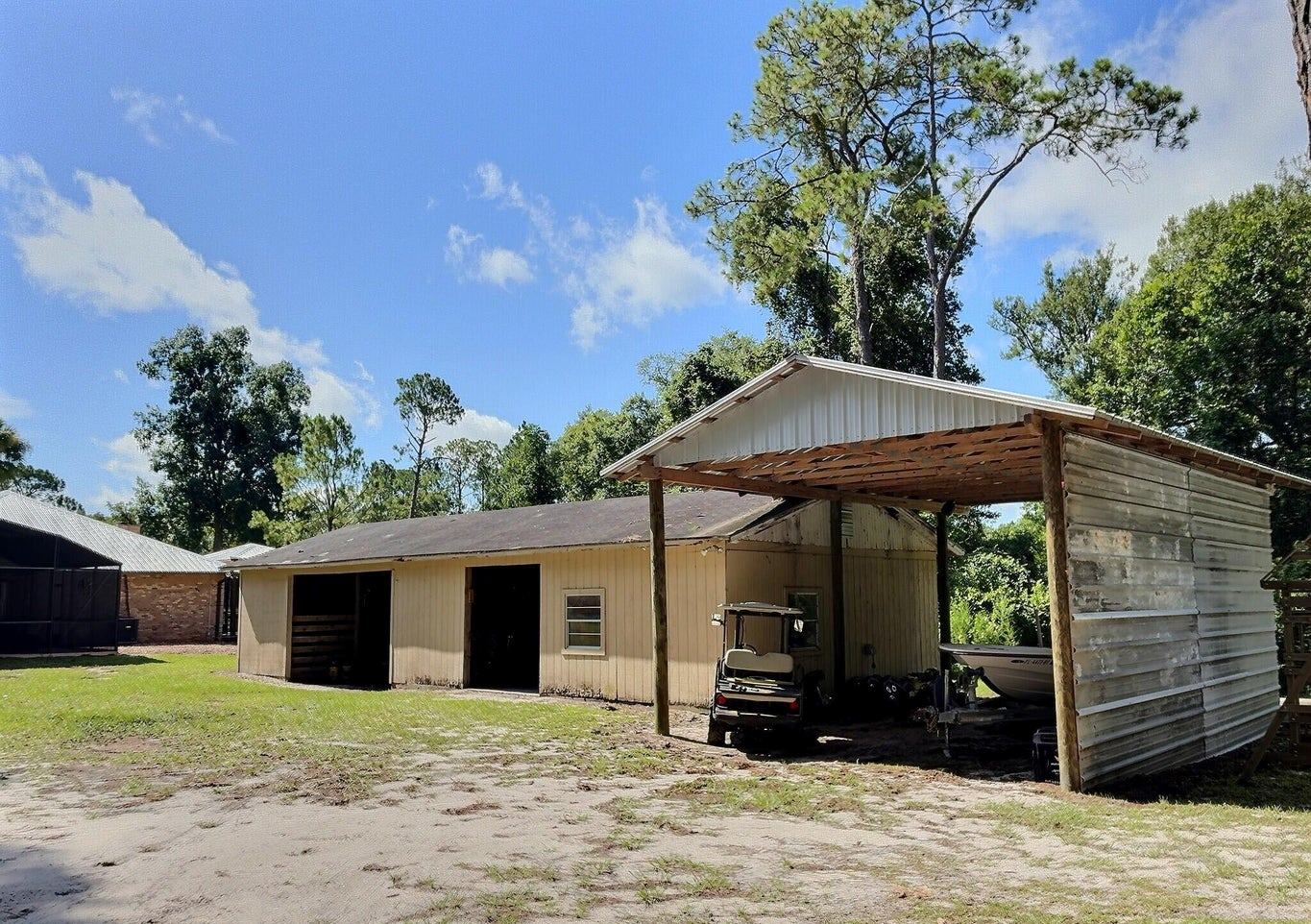Hawthorne, Florida, 32640, United States, 5 Bedrooms Bedrooms, ,2 BathroomsBathrooms,Residential,For Sale,1903674