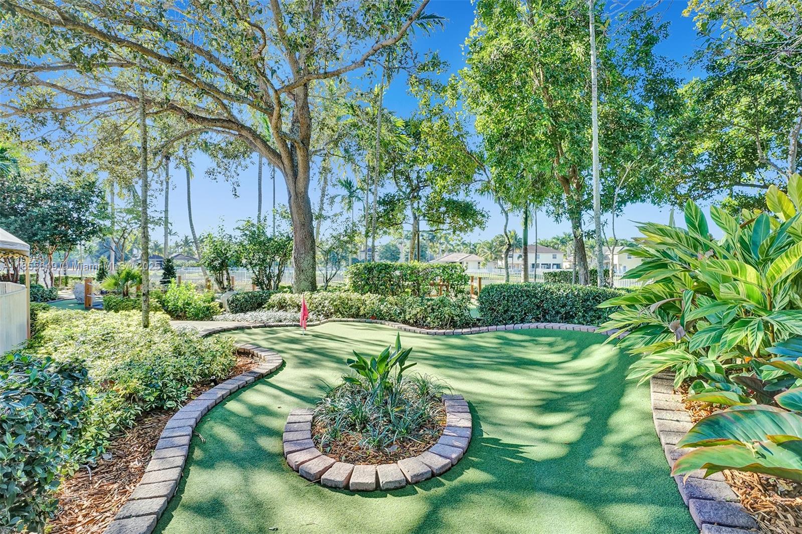 Weston, Florida, 33327, United States, 4 Bedrooms Bedrooms, ,3 BathroomsBathrooms,Residential,For Sale,1913300