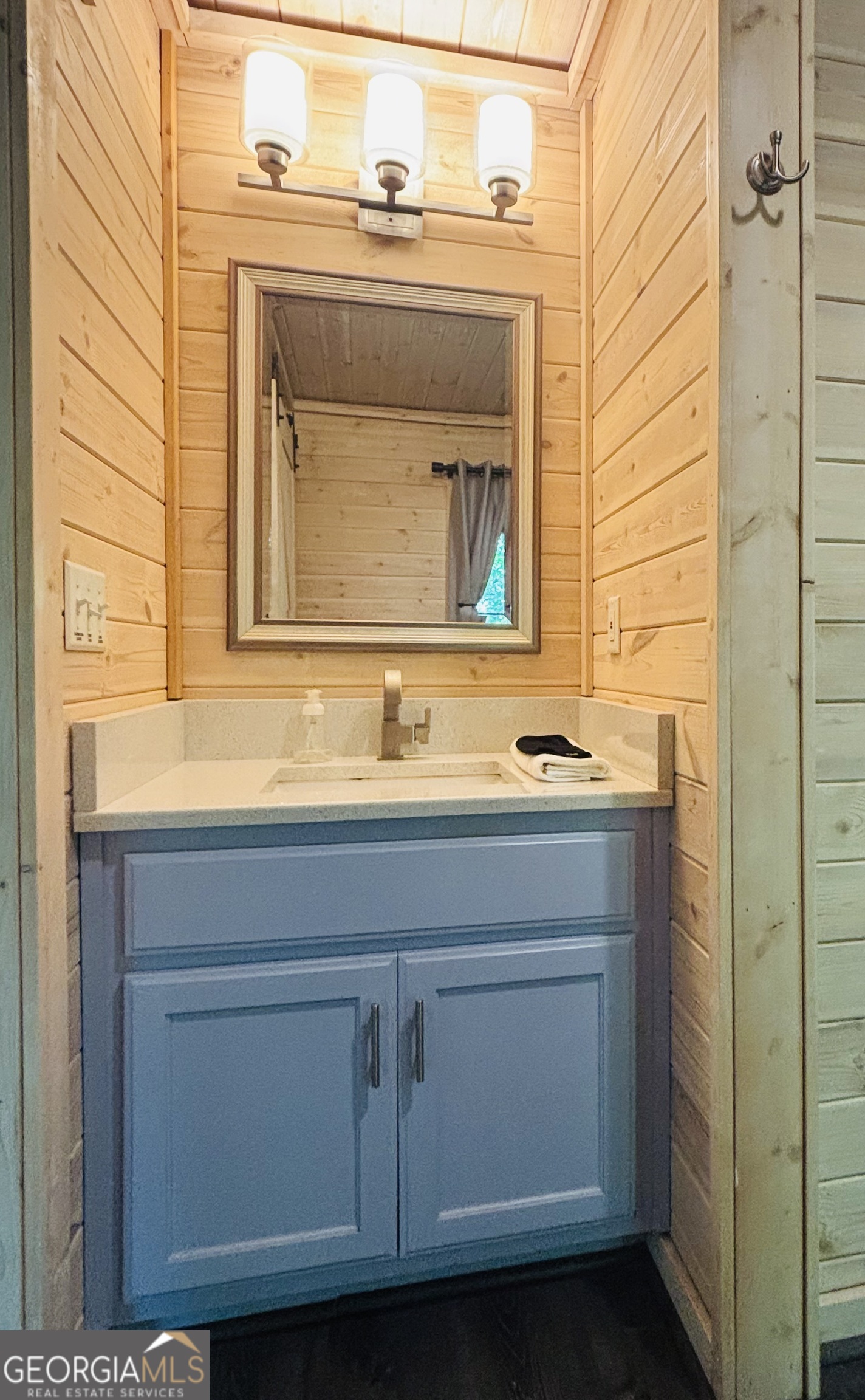 Cleveland, Georgia, 30528, United States, 1 Bedroom Bedrooms, ,1 BathroomBathrooms,Residential,For Sale,1864769