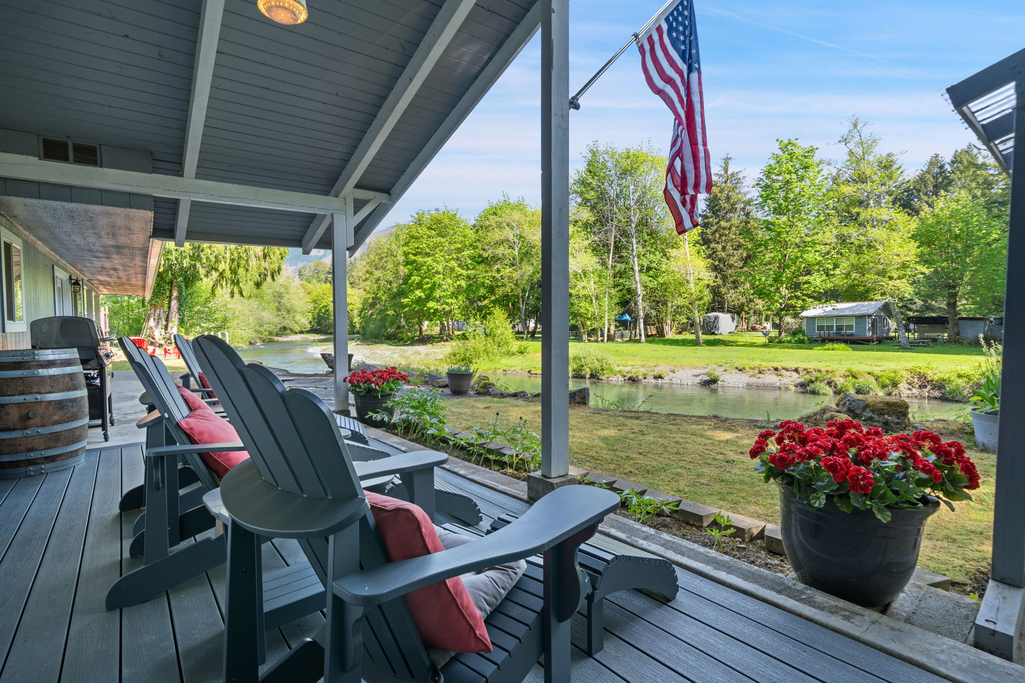  560 Mountain Trail Road, Brinnon, WA 98320 - 物件實景