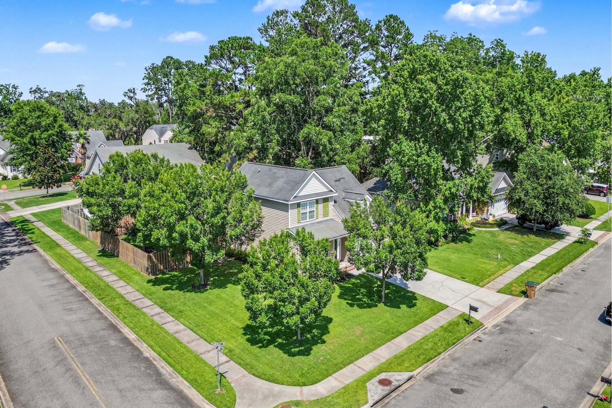  200 Sawgrass Drive - 物件實景