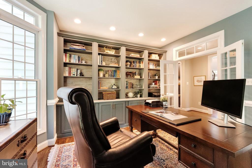 Vienna, Virginia, 22182, United States, 5 Bedrooms Bedrooms, ,6 BathroomsBathrooms,Residential,For Sale,1943879