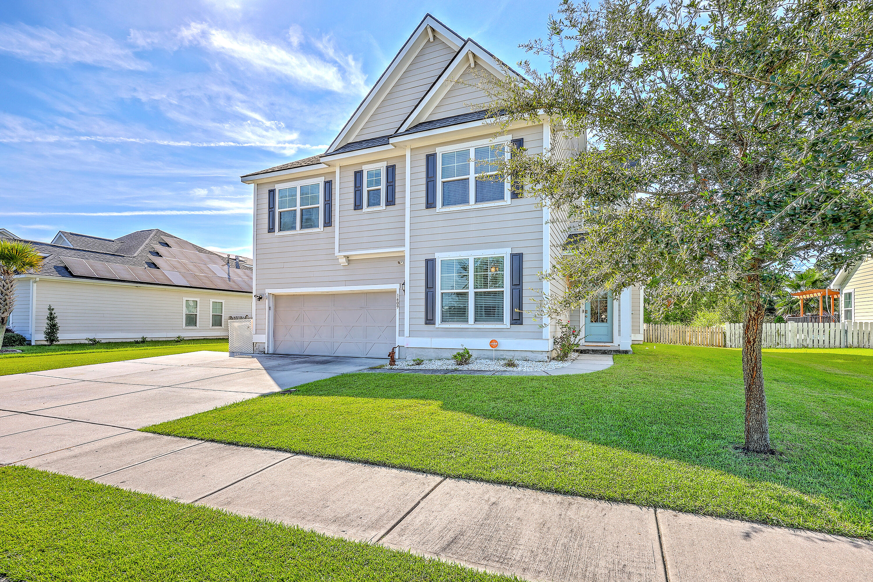 Hanahan, South Carolina, 29410, United States, 5 Bedrooms Bedrooms, ,3 BathroomsBathrooms,Residential,For Sale,1938024