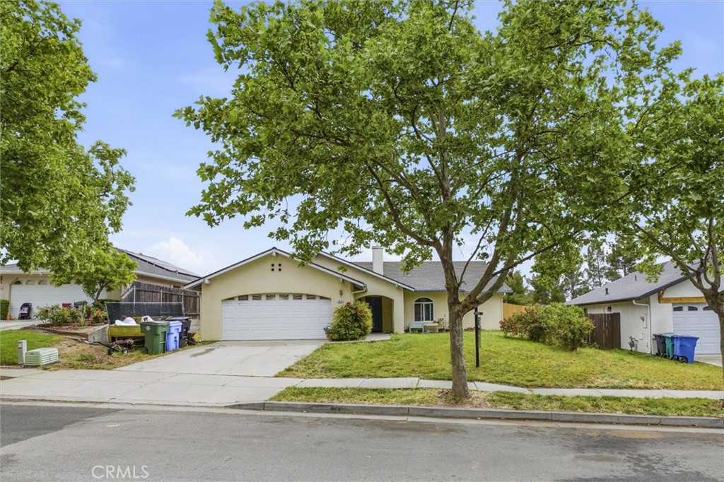 Paso Robles, California, 93446, United States, 5 Bedrooms Bedrooms, ,2 BathroomsBathrooms,Residential,For Sale,2034099