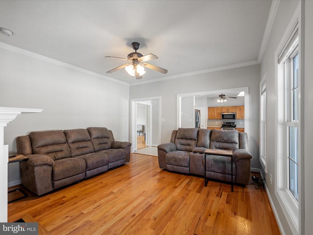 Stephens City, Virginia, 22655, United States, 4 Bedrooms Bedrooms, ,4 BathroomsBathrooms,Residential,For Sale,1905716